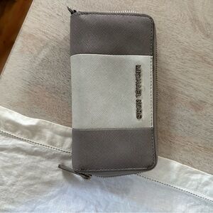 Michael Kors color block wallet